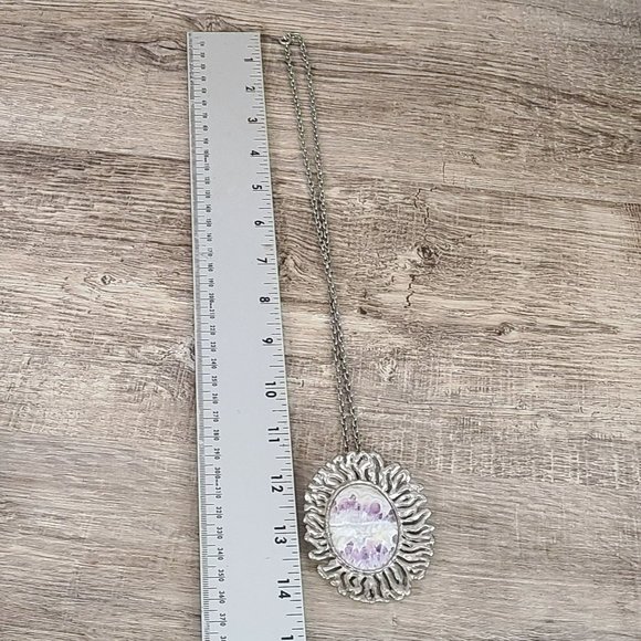 Vintage Sunburst Lavender Purple Cabochon Stone Pendant Necklace 28" Silvertone - Picture 4 of 7